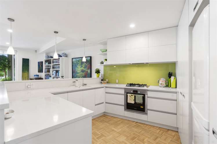 1a/2 Queens Parade Devonport_5