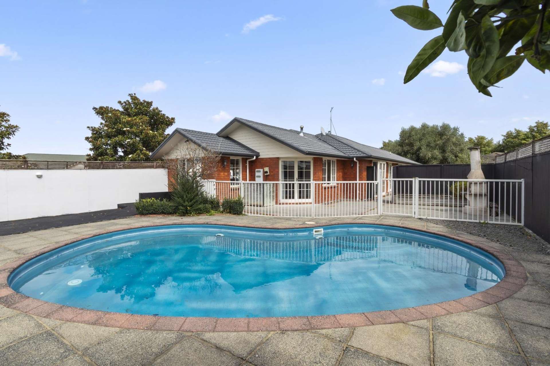 23 Mirbeck Avenue 11373_0