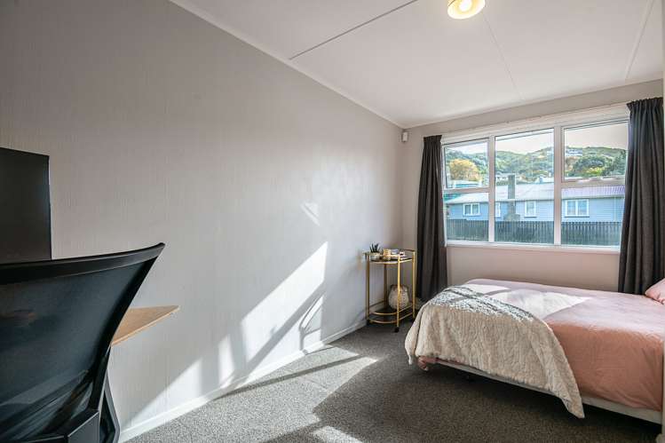 45 Victory Crescent Tawa_16