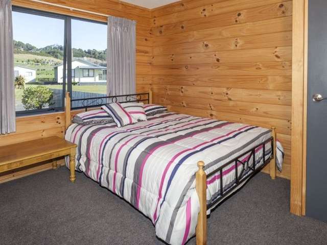 10 Hawk Hill Crescent Cooks Beach_4