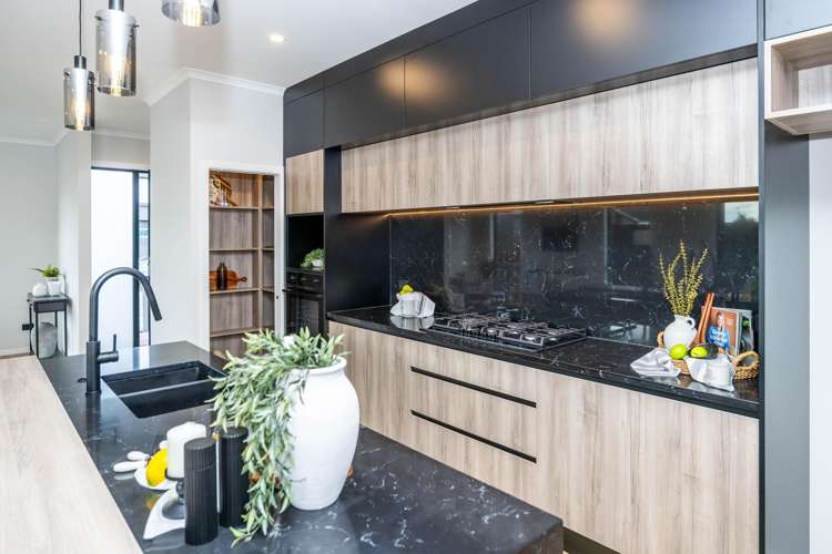 21 Halley Drive Chartwell_5
