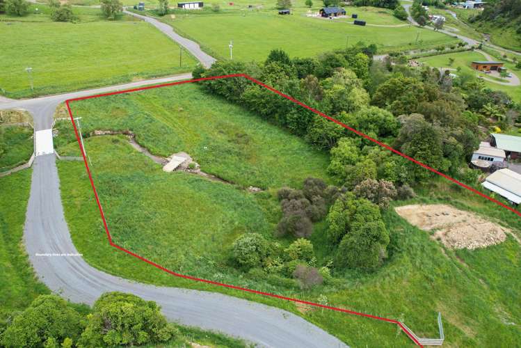 13 Robertson Close Manakau_8