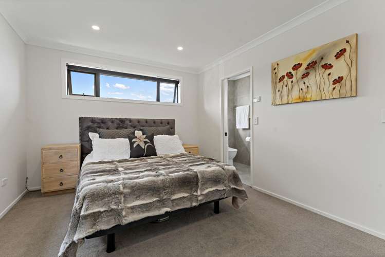 2 Tollana Road Te Atatu Peninsula_21