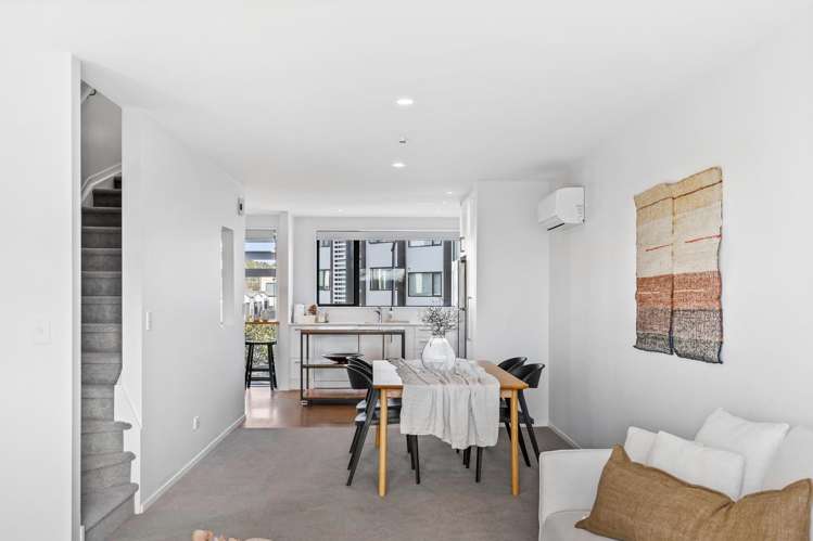 18 Memorial Park Lane Hobsonville_15