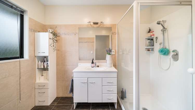 1/66 Broadhaven Avenue Parklands_13