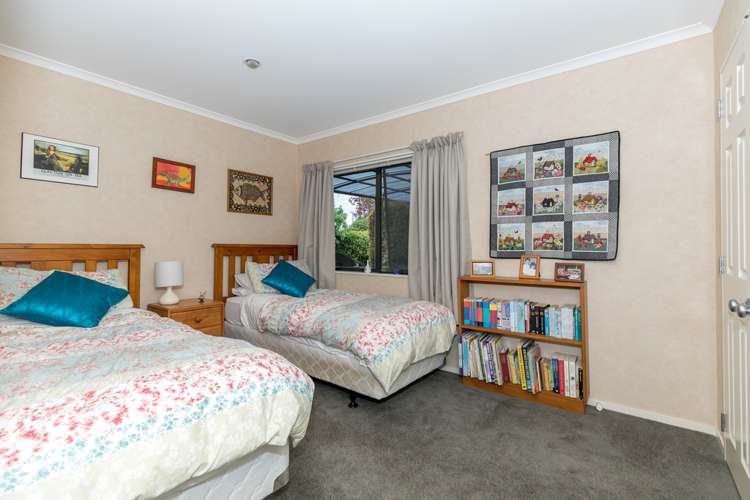 2 Taunton Court Huntington_11