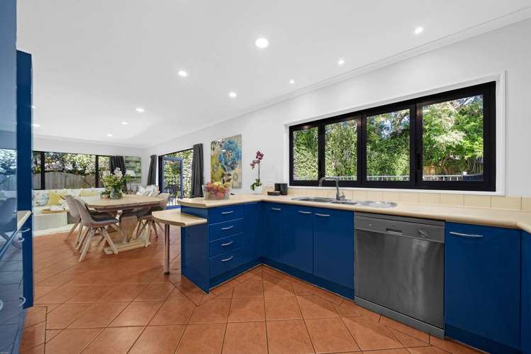 36 Lothian Brae Wattle Downs_19