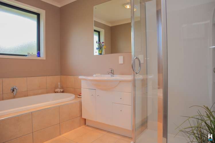 3 Karoro Place Karoro_14