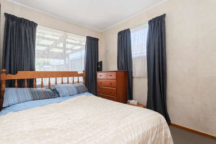 64 Sunlands Drive Manurewa_14