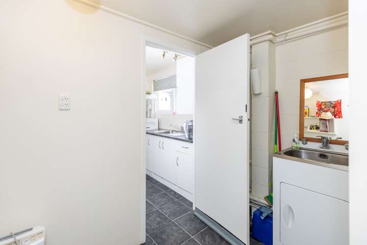 8b Enderley Avenue Enderley_14