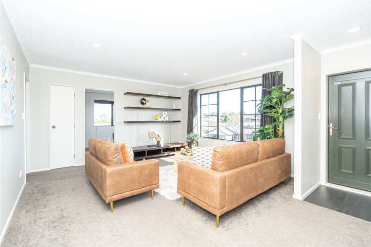 8 Pointon Glade Grandview Heights_6