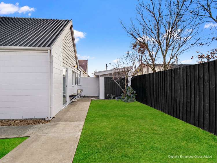 46 Delaware Crescent Russley_28