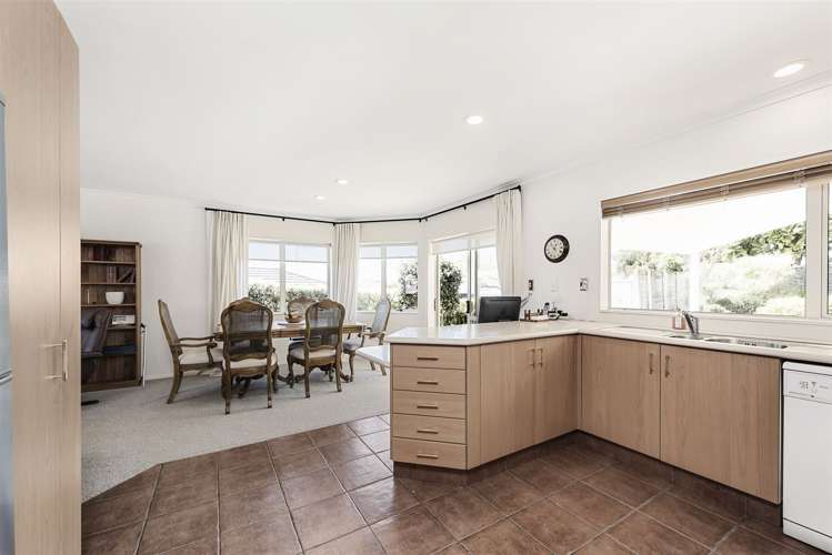 21 Village Park Drive Welcome Bay_6