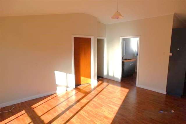 2/124 William Street Ashburton_3