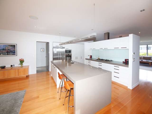 24e Mandalay Terrace Khandallah_4