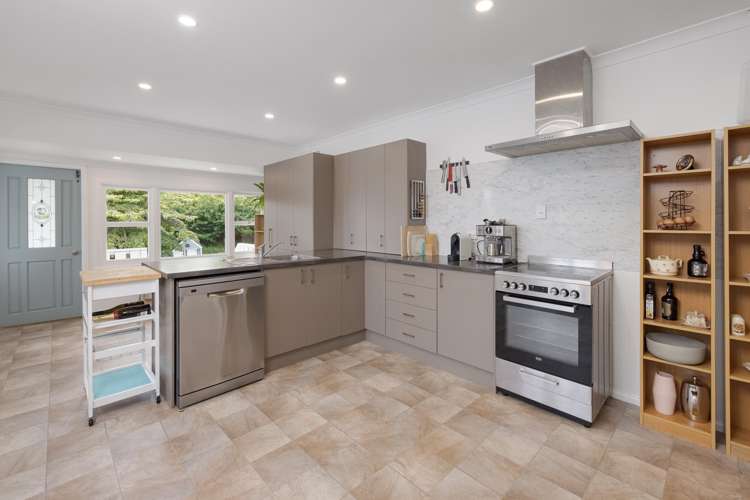 102 Kennedy Road Waikino_5