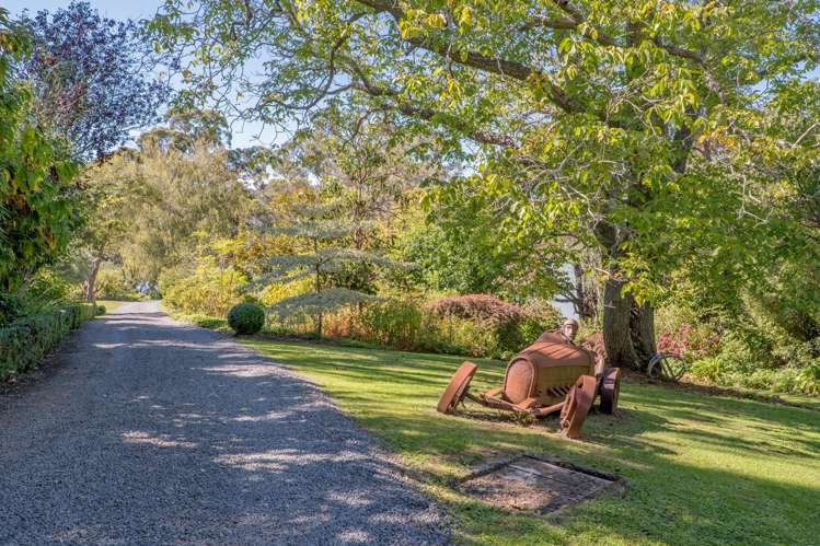 1 Main Road Governors Bay_36