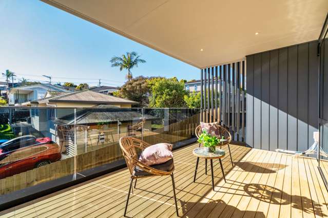 2/4 Powrie Street Glenfield_3