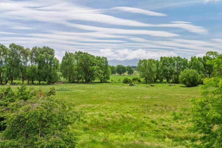 1692b Cust Road Cust_21