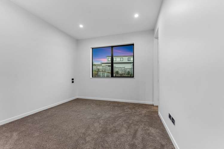 37 Hing Street Flat Bush_32