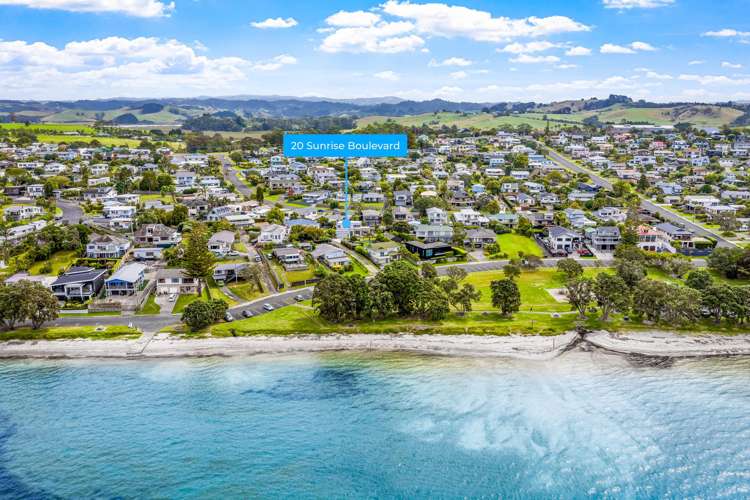 20 Sunrise Boulevard Snells Beach_29