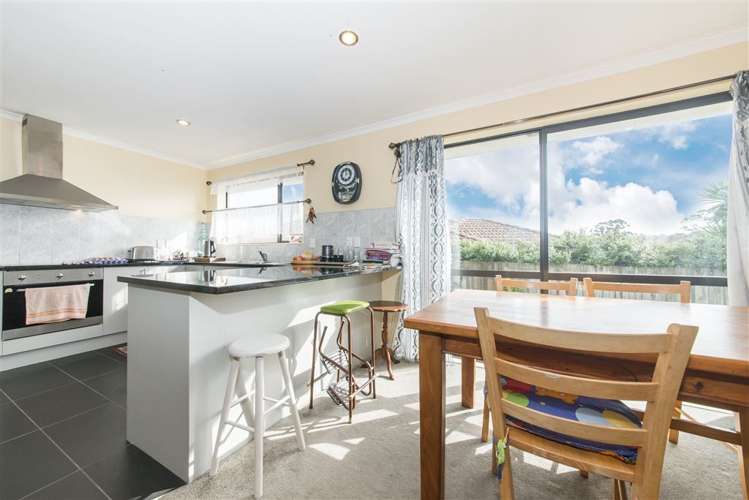 5 Jever Place Massey_7