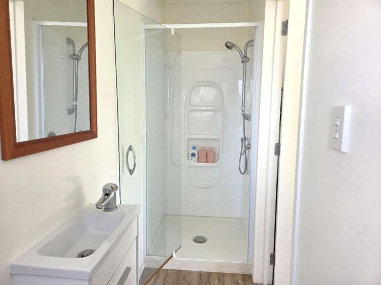 102 Sands Crescent Matarangi_16