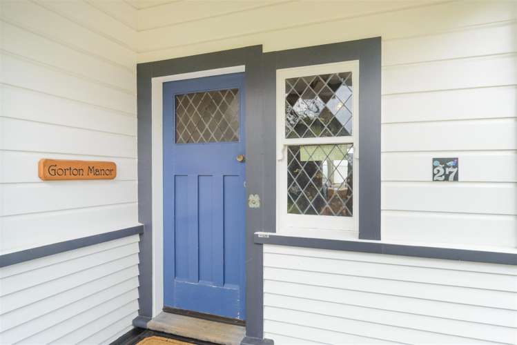 27 High Street Bulls_34