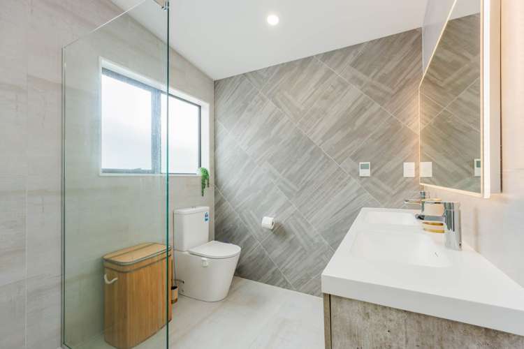 18 Toia Lane Silverdale_15