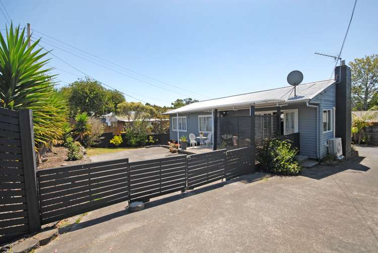 1/35 Manuka Road Bayview_17