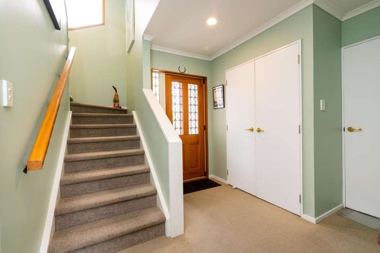 15A Menin Road Onekawa_4