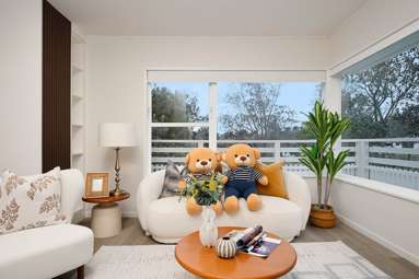 1/55 Ayton Drive_3