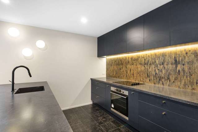 9 Rehua Place Waiwhakaiho_2