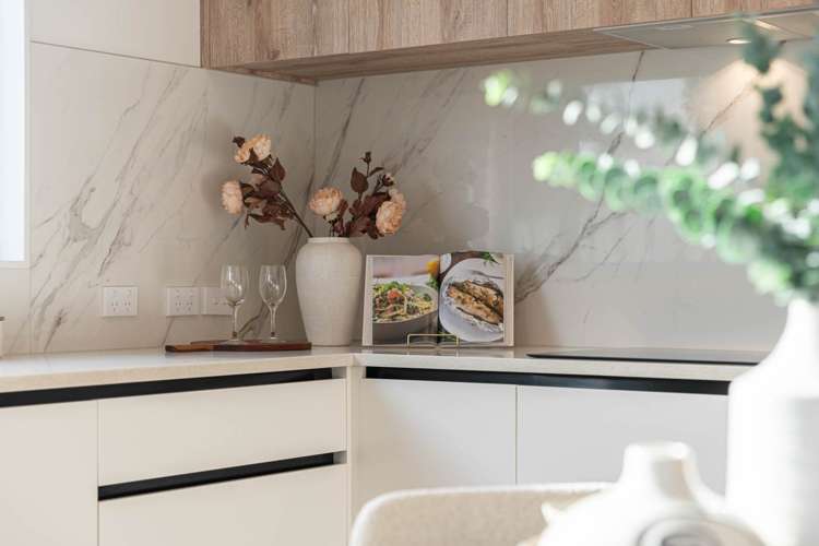 2b Robin Lane Browns Bay_8