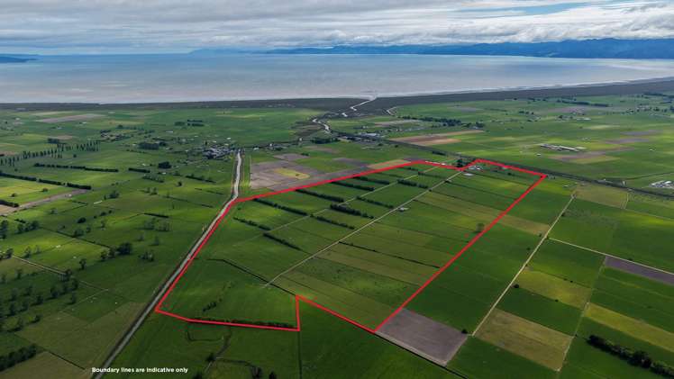 108 Canal West Road Waitakaruru_18