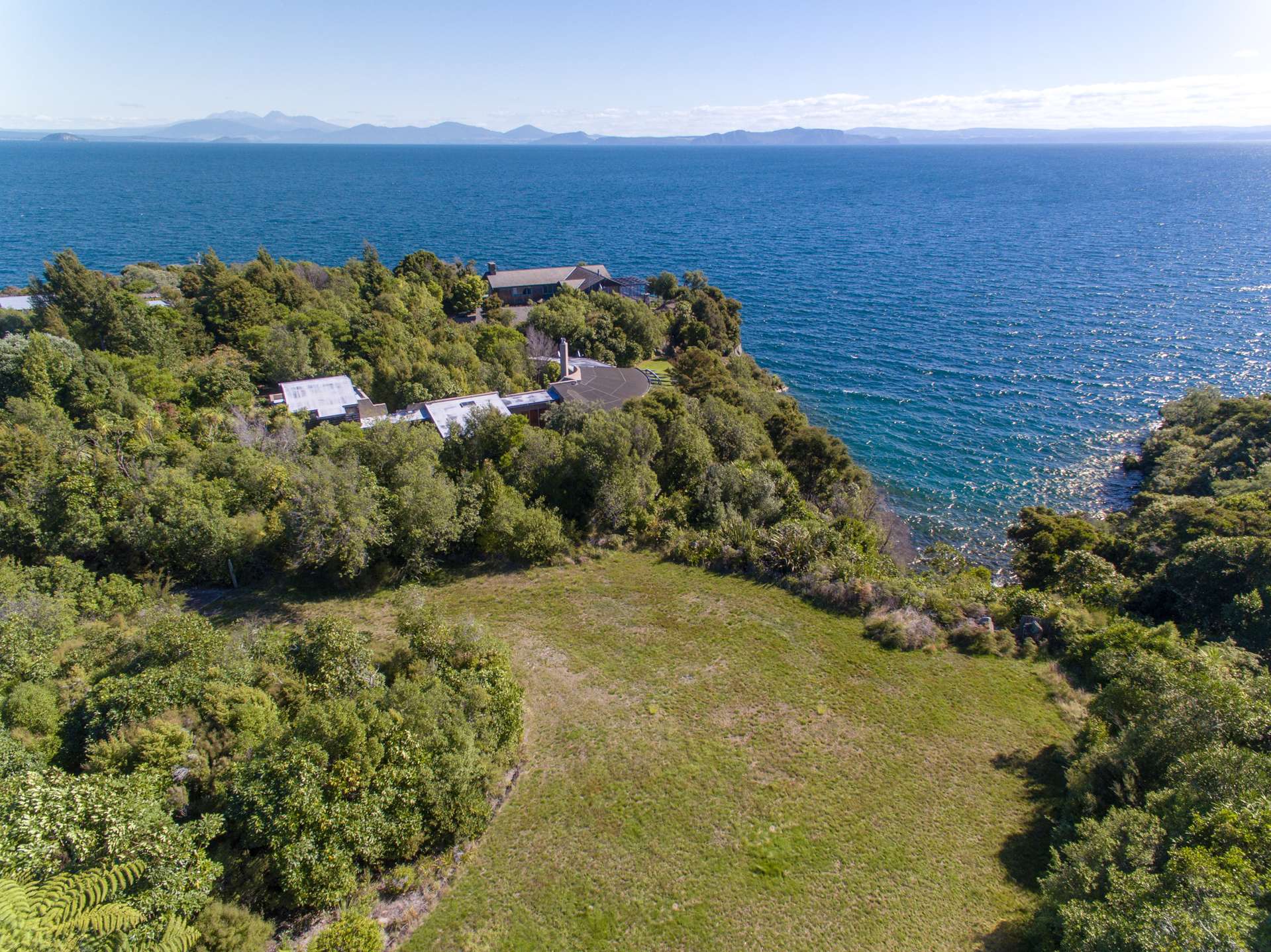 17 Whakamoenga Point Acacia Bay_0