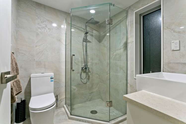 42 Remuremu Street Long Bay_31