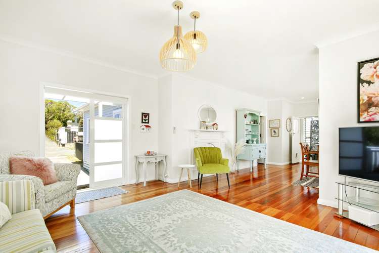 3 Mako View Titahi Bay_9