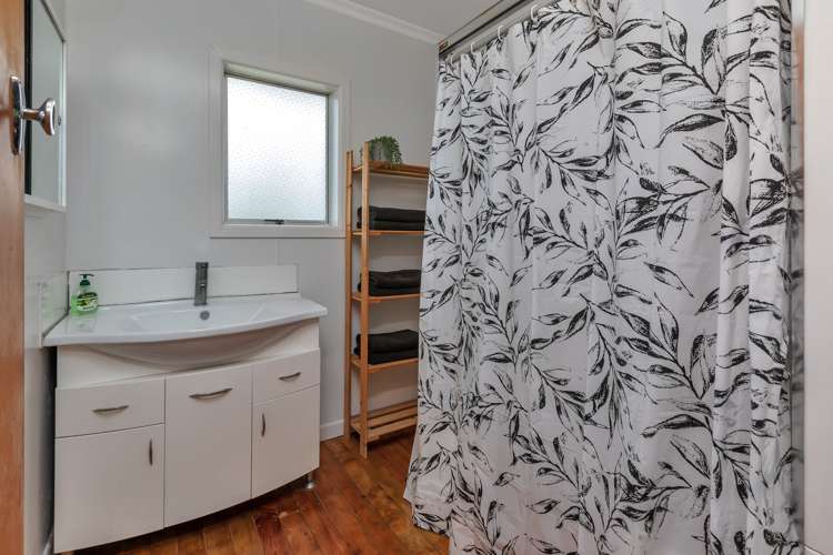 25 Camellia Avenue Ruakaka_12