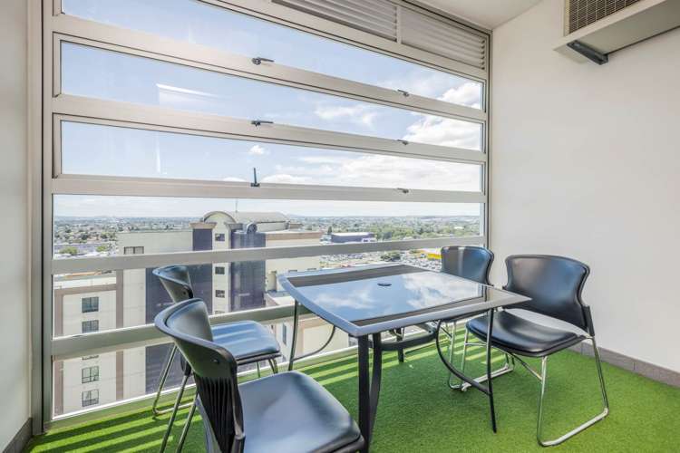 1603/17 Amersham Way Manukau_4