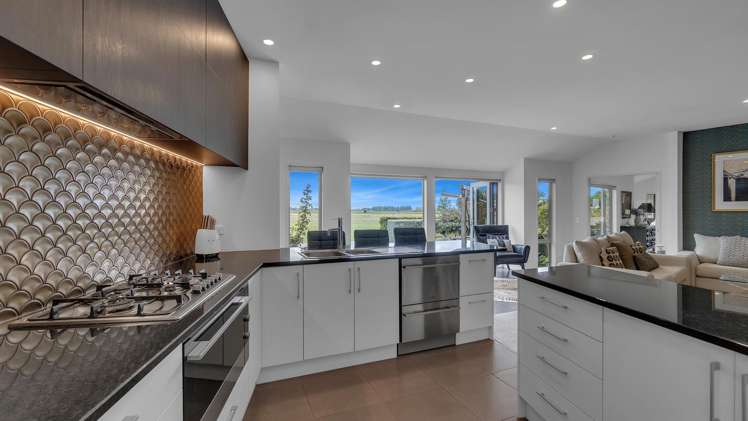 82 Clear View Lane_3