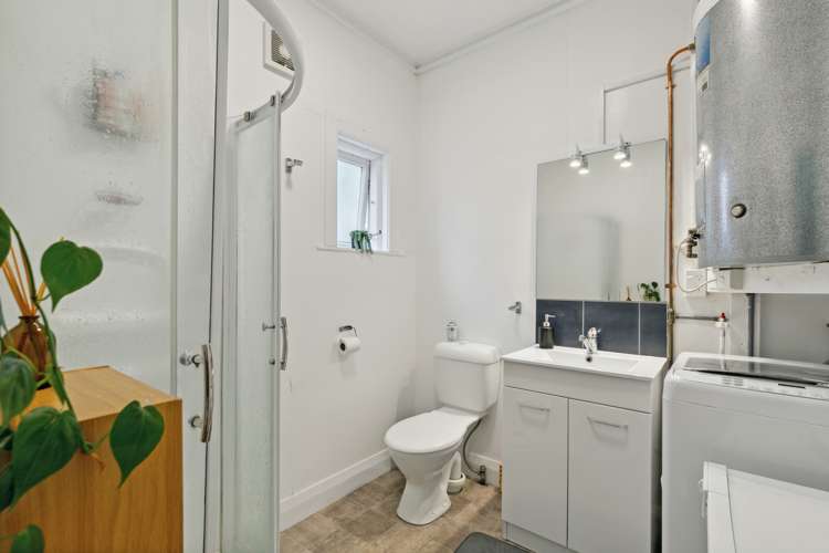 46 Wright Street Mount Cook_11