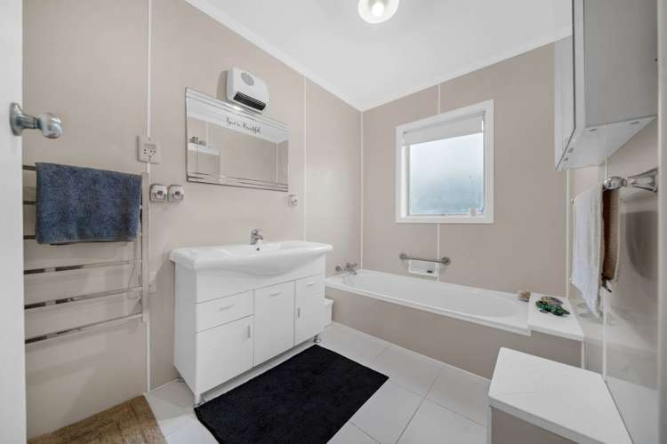 12 Snell Avenue Papakura_17