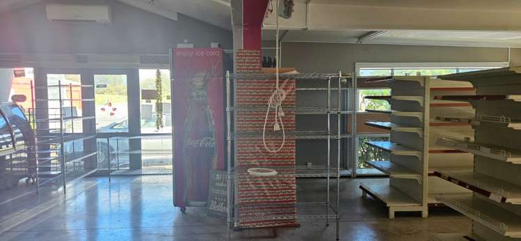 1 Main Road Katikati_9