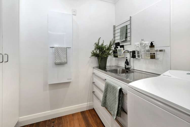 58 Tannadyce Street Strathmore Park_13