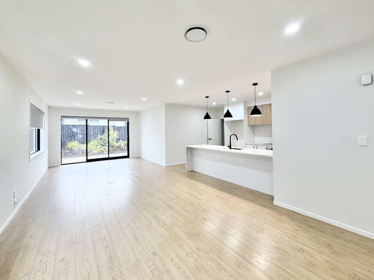 18 Spars Road Milldale_2
