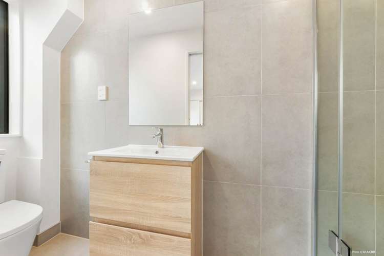 2/30 Potter Avenue Northcote_19