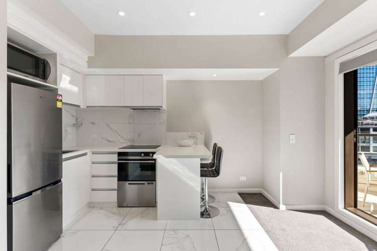 1009/47 Beach Road City Centre_3