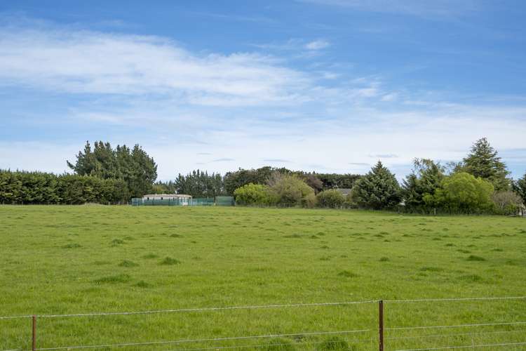 193 Lawford Road West Melton_21