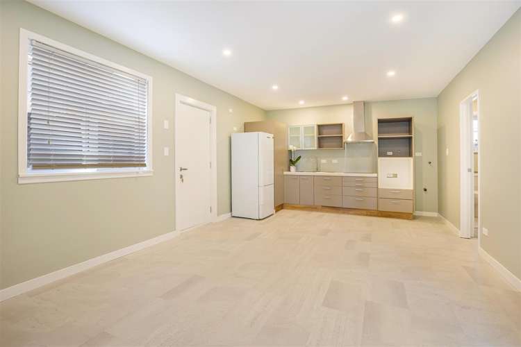 7 Waterfront Road Mangere Bridge_23